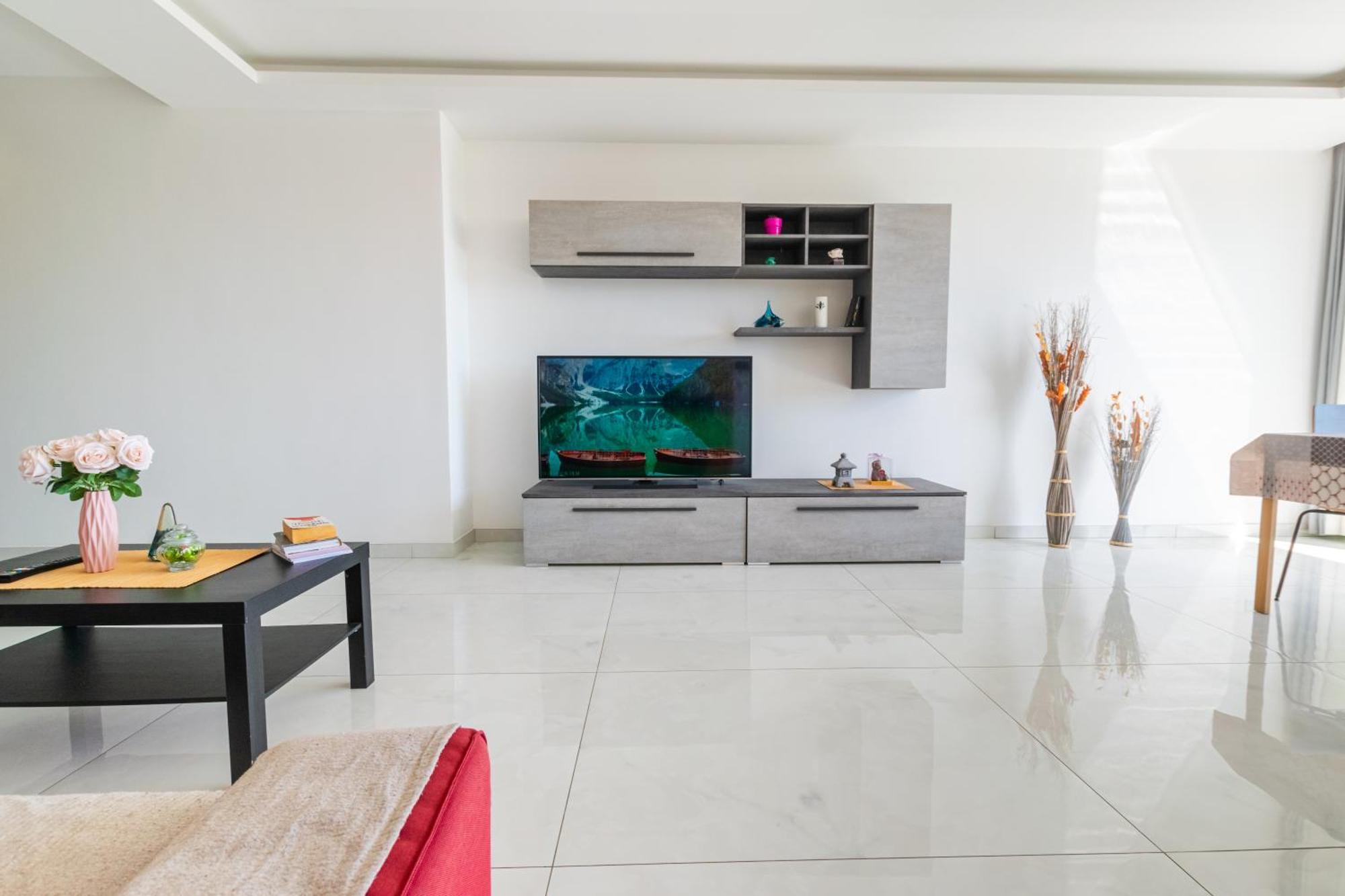 New Spacious Apartment With Amazing View Bugibba St. Paul's Bay Luaran gambar